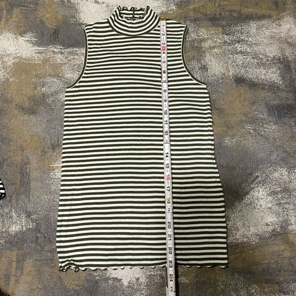 GAP Featherweight Stipe Ribbed Sleeveless Mock-neck Top - Picture 4 of 7